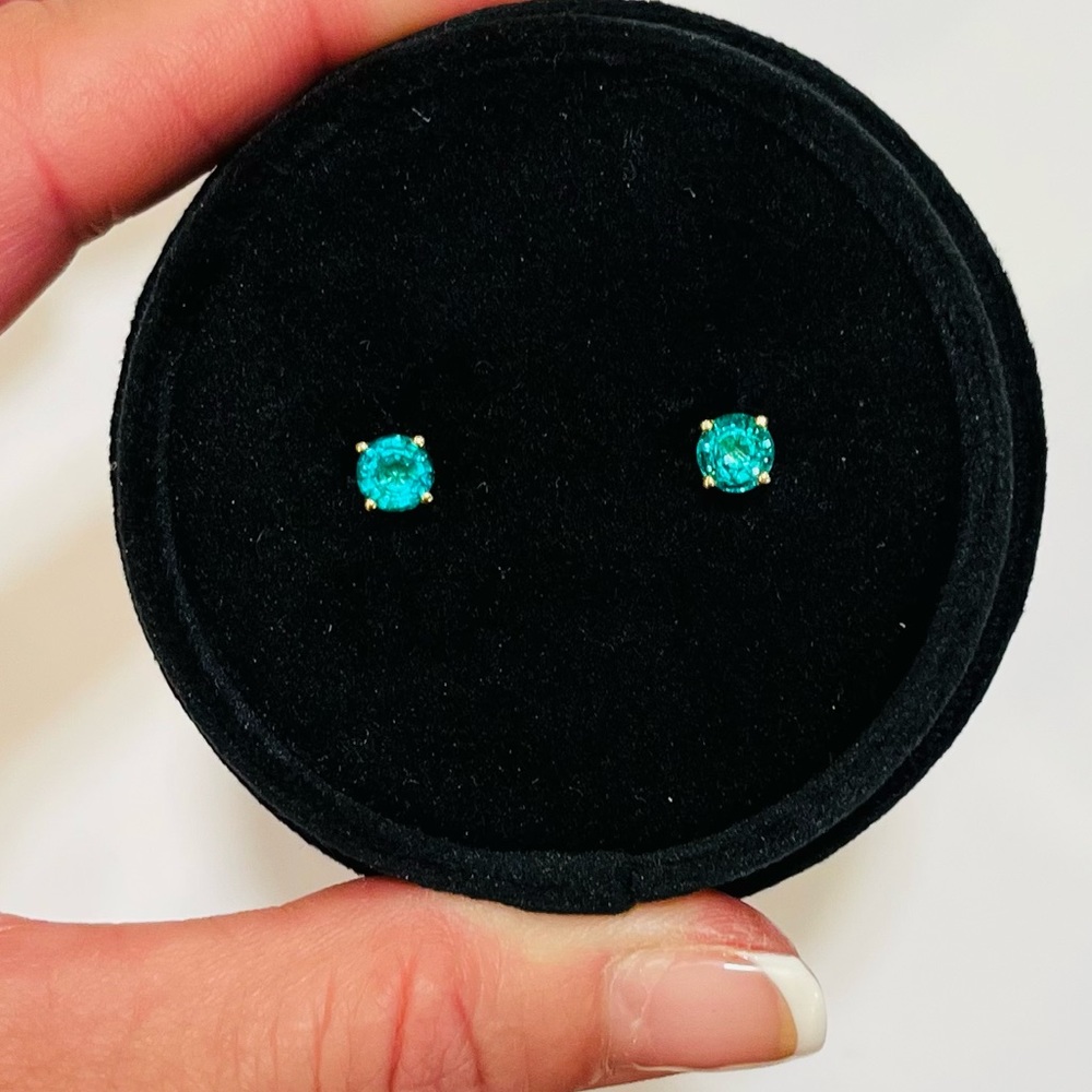 EMERALD STUDS—GORGEOUS TO THE MAX—ROUND .97 TCW UNTREATED-NO HEAT EMERALDS 14KT - Picture 7 of 15